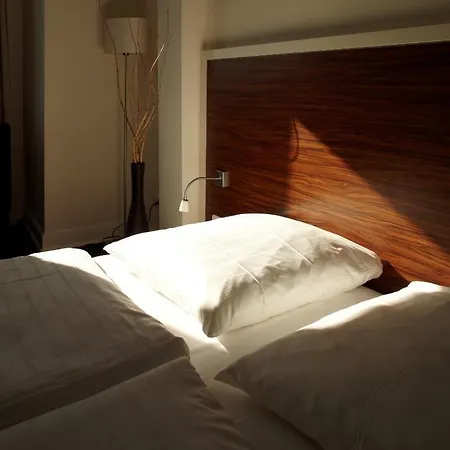 Excellent 3* Lübeck
