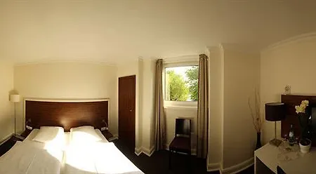 Hotel Excellent 3*