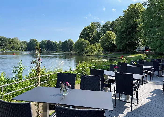 מלון Excellent 3*